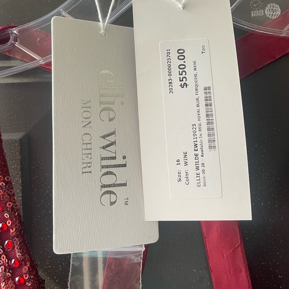 LET’S GET WILDE size 16 FORMAL DRESS - Picture 6 of 6